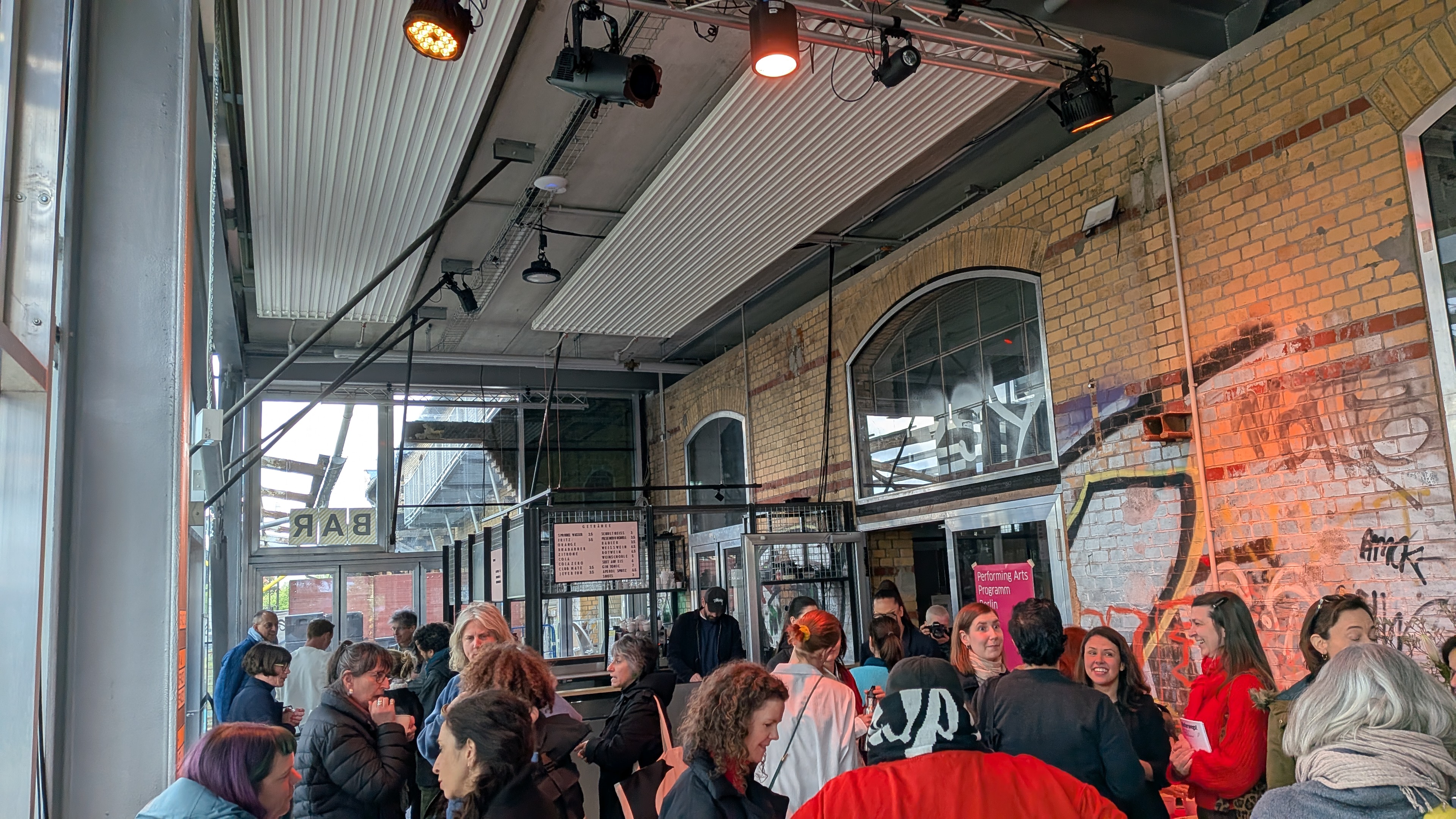 People gathering at Berlin's Performing Arts Festival / Market